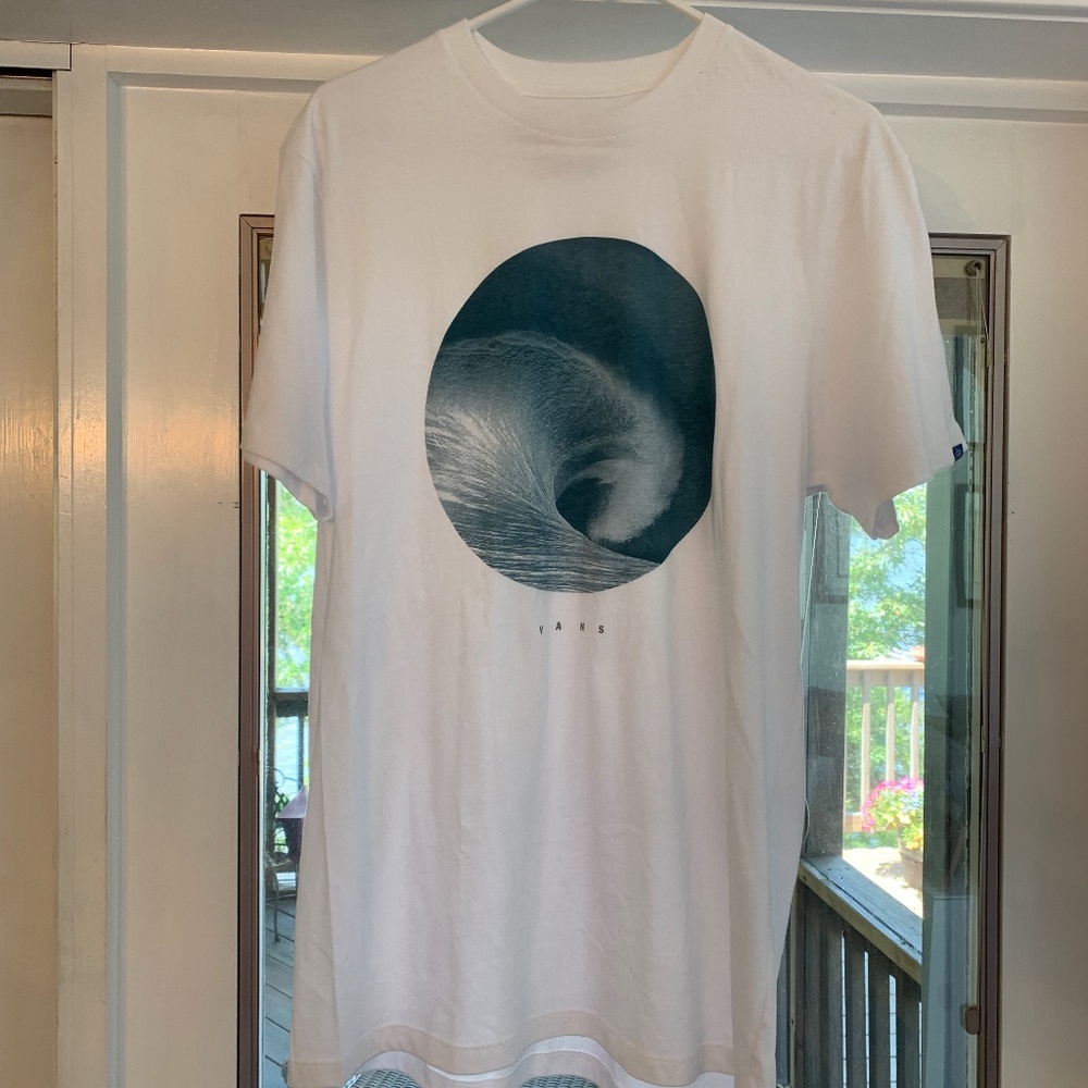 VANS Men's Ocean Wave White T-Shirt NWOT